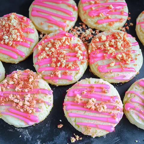 Cookies mit rosa Zuckerguss.