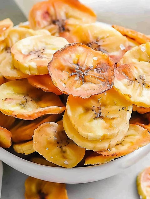 A bowl of air fryer banana chips.
